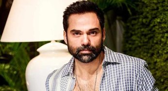 “Abhay Deol Lookalike Wins ₹500 & Chewing Gum in Delhi!”