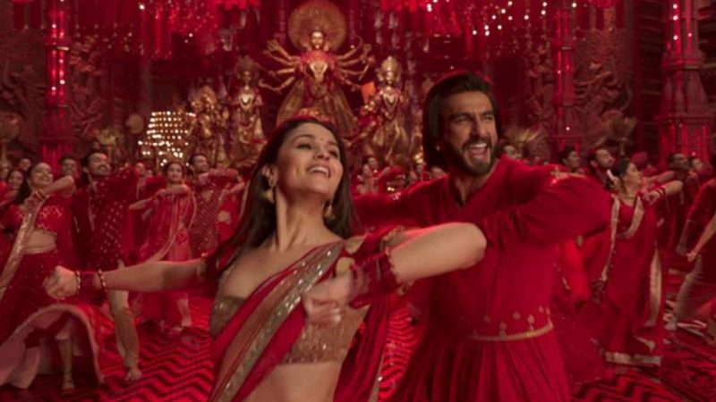 “Alia Dances, Ranveer Rocks Stage | Watch”