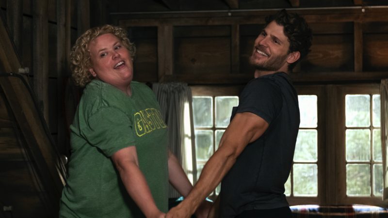 Arnold & Carrie-Anne Shine In Fubar Season 2″