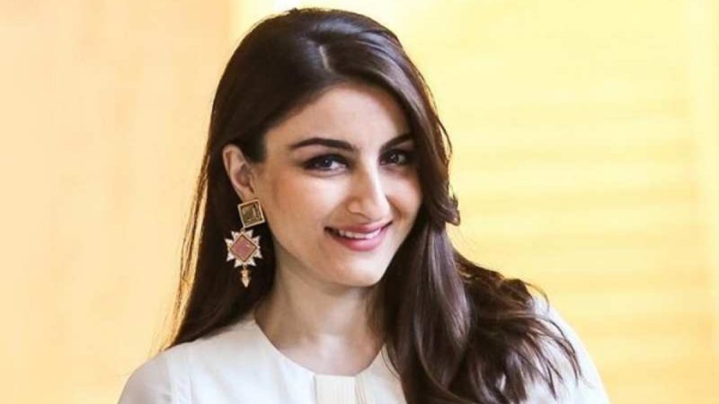 Soha Ali Khan On Why Rang De Basanti Cast Returned Their Fees