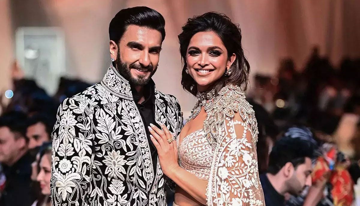 Deepika Trolls Ranveer’s Beard In Fun Ad
