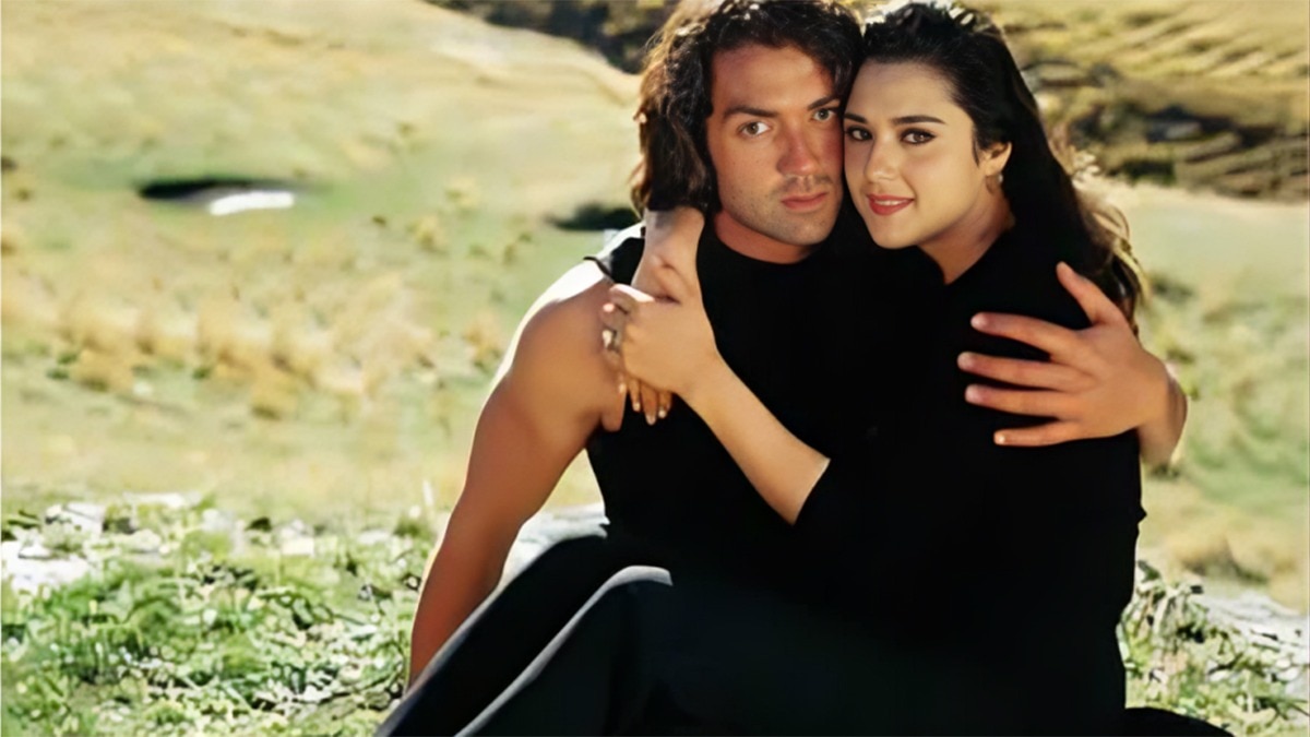 Bobby Deol & Preity Zinta Reunite, Fans Ask For Soldier 2