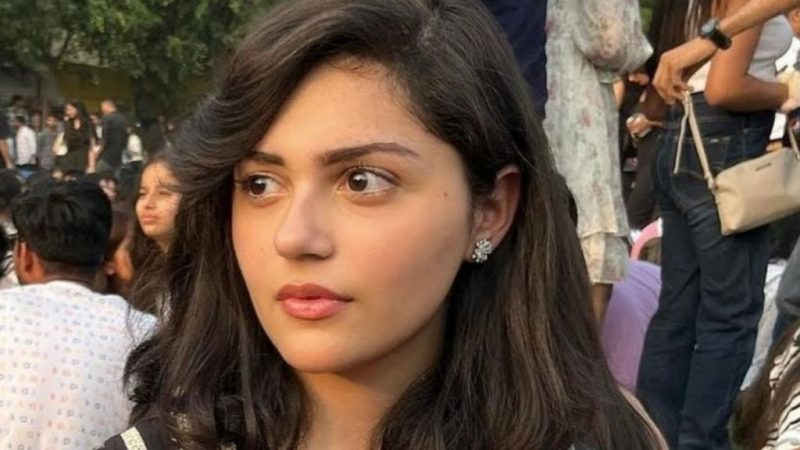 Aneet Padda Smiles Watching Shakti Shalini Teaser In Theatres