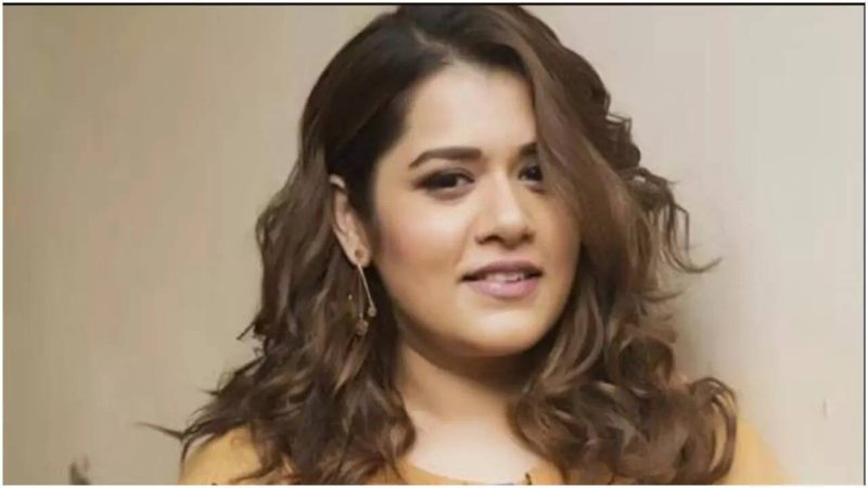 Manasi Parekh & Tiku Talsania Booked For Bike Stunt